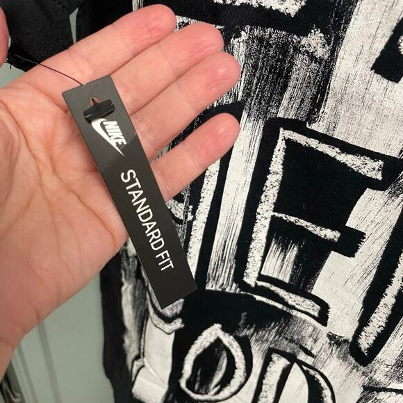 Nike True to 7 Colin Kaepernick Mens Tee Size Small Graphic Tee NEW - Picture 3 of 6